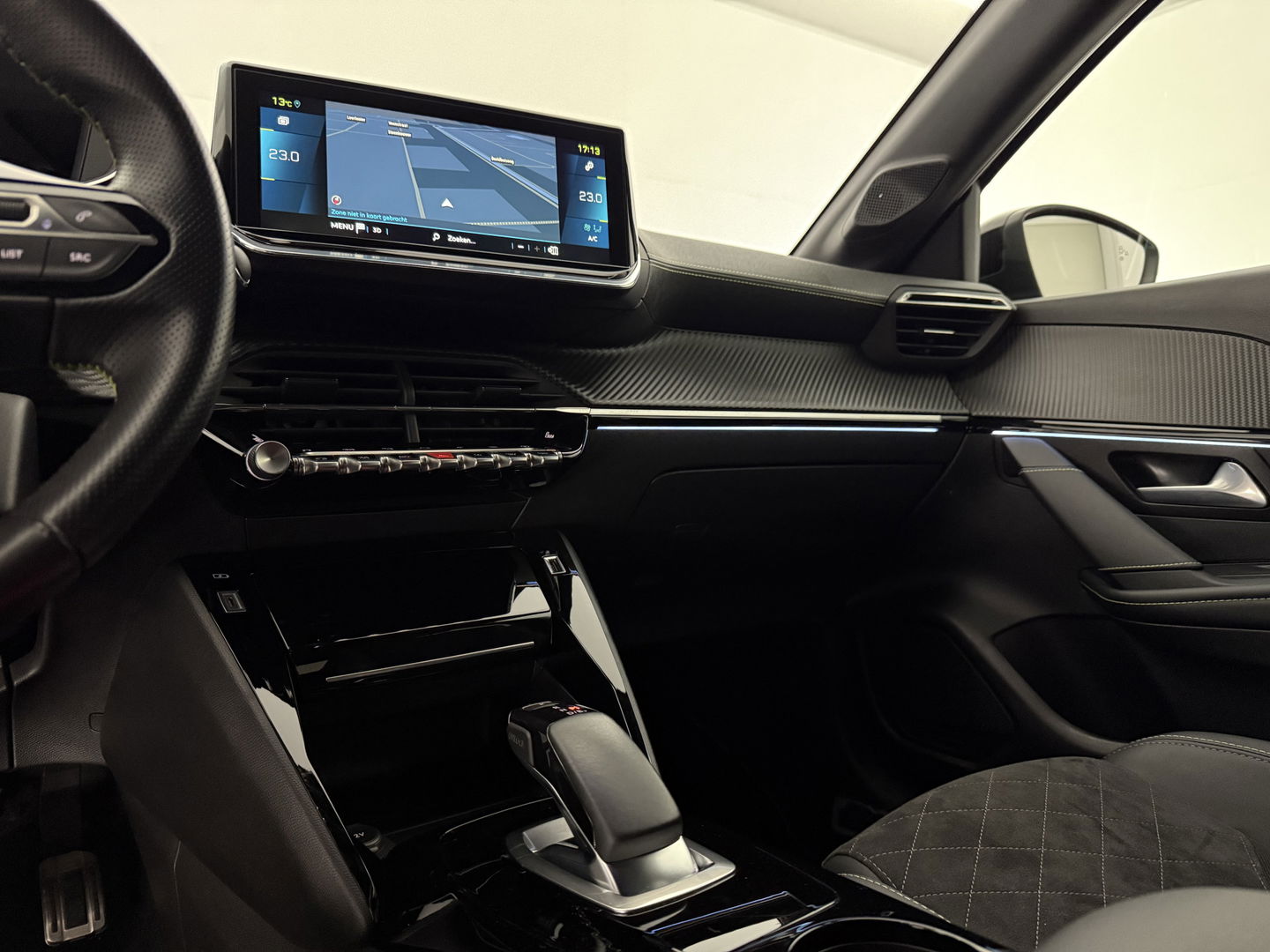 Peugeot 208 EV GT Pack 50 kWh | SOH 94% | Snelladen | Camera | Virtual | Adap. Cruise | Sfeer | Carplay | Stoelverw. | NAP