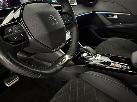 Peugeot 208 EV GT Pack 50 kWh | SOH 94% | Snelladen | Camera | Virtual | Adap. Cruise | Sfeer | Carplay | Stoelverw. | NAP