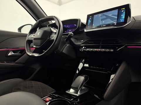 Peugeot 208 EV GT Pack 50 kWh | SOH 94% | Snelladen | Camera | Virtual | Adap. Cruise | Sfeer | Carplay | Stoelverw. | NAP