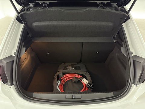 Peugeot 208 EV GT Pack 50 kWh | SOH 94% | Snelladen | Camera | Virtual | Adap. Cruise | Sfeer | Carplay | Stoelverw. | NAP