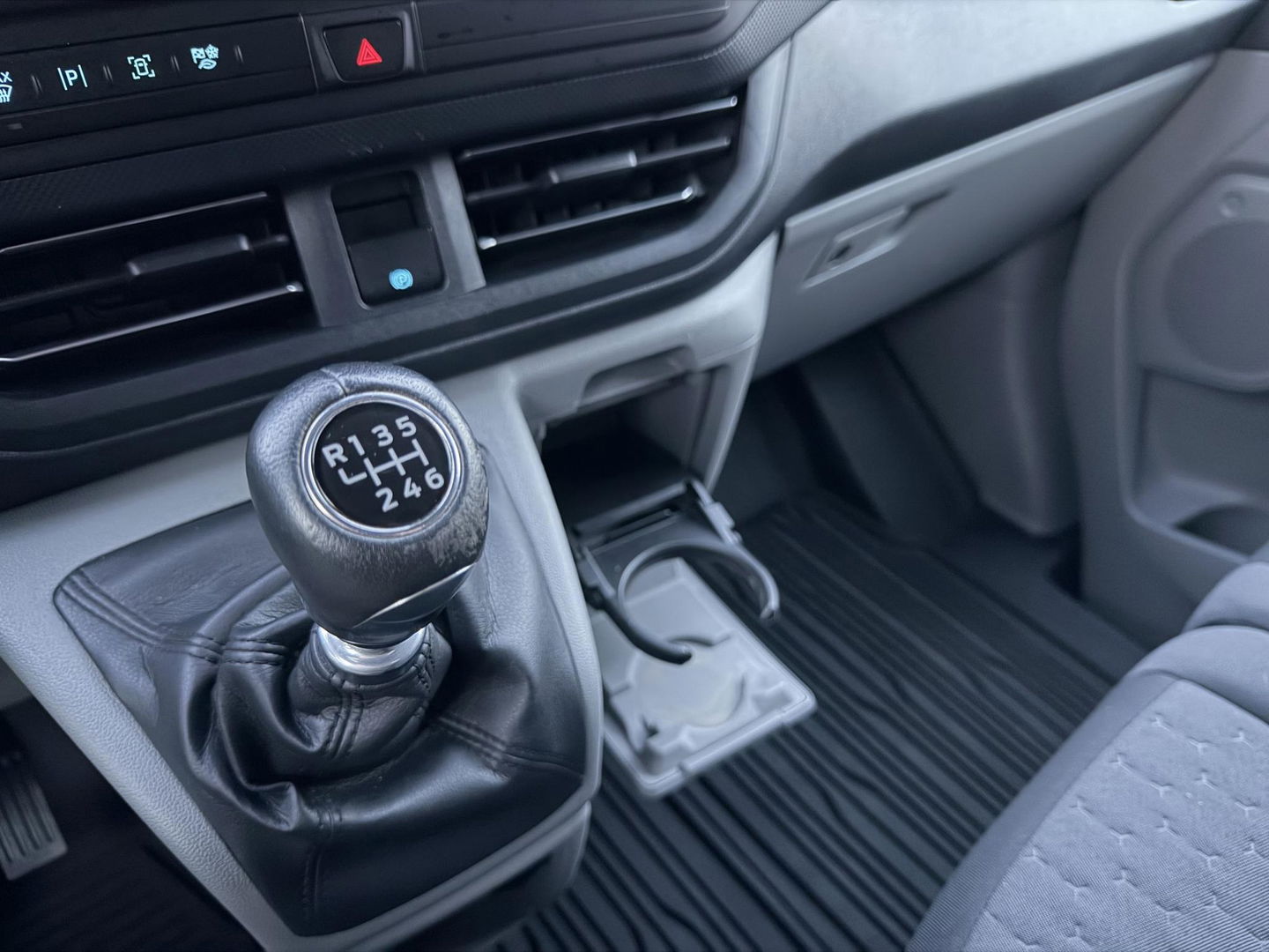 Ford Transit Custom 300 2.0 TDCI L2H1 Limited L+R Schuifdeur l Trekhaak l Sidebars