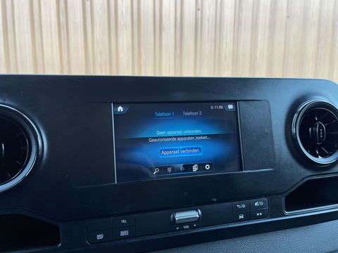 Mercedes-Benz Sprinter 211 2.2 CDI L2 | Ex Btw | Apple Carplay | Android Auto | Cruise Control | Airconditioning | Dhollandia Laadklep | Navigatie |