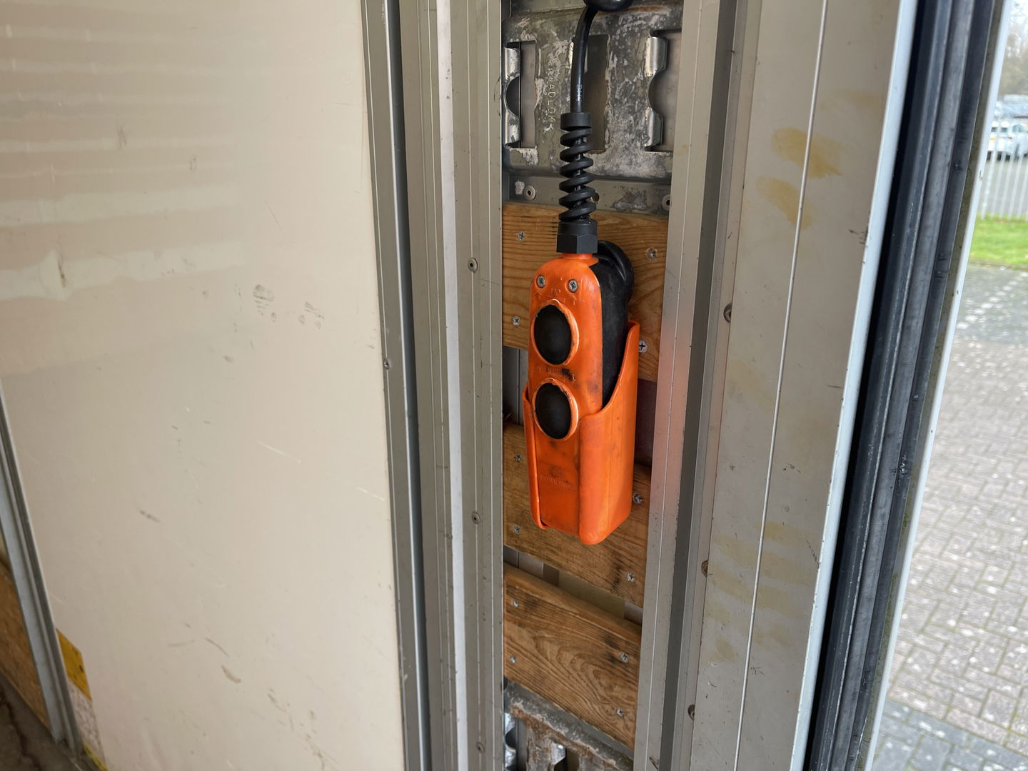 Mercedes-Benz Sprinter 211 2.2 CDI L2 | Ex Btw | Apple Carplay | Android Auto | Cruise Control | Airconditioning | Dhollandia Laadklep | Navigatie |