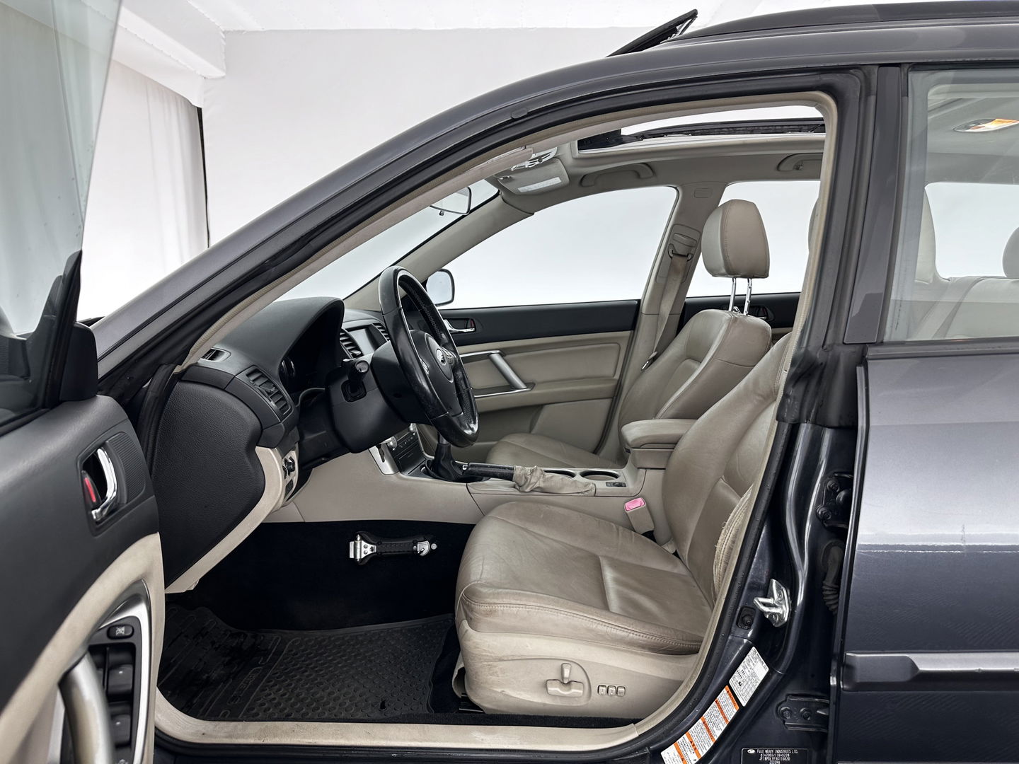 Subaru Legacy Touring Wagon 2.0D Luxury AWD *PANO | FULL-LEATHER | XENON | NAVI-FULLMAP | MEMORY-PACK | ECC | PDC | CRUISE | COMFORT-SEATS | 17"ALU*