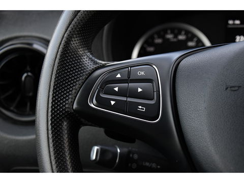 Mercedes-Benz Vito 114 CDI L2 Black Edition Camera, Cruise, Carplay, LED, 190pk, Automaat, Multimedia, Uniek!