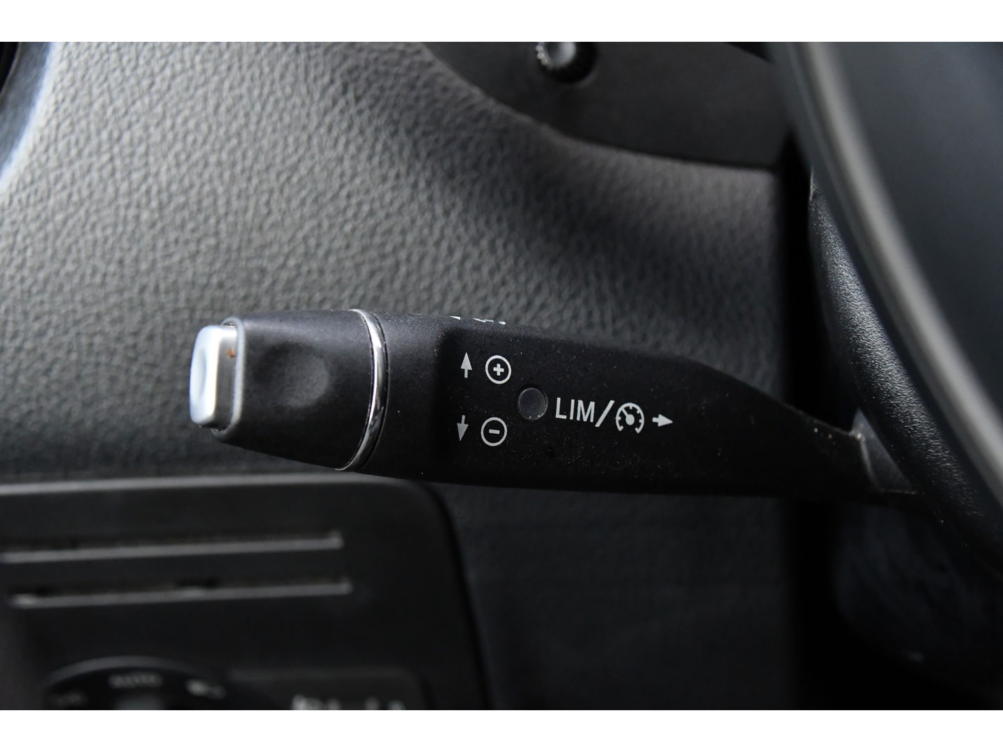 Mercedes-Benz Vito 114 CDI L2 Black Edition Camera, Cruise, Carplay, LED, 190pk, Automaat, Multimedia, Uniek!