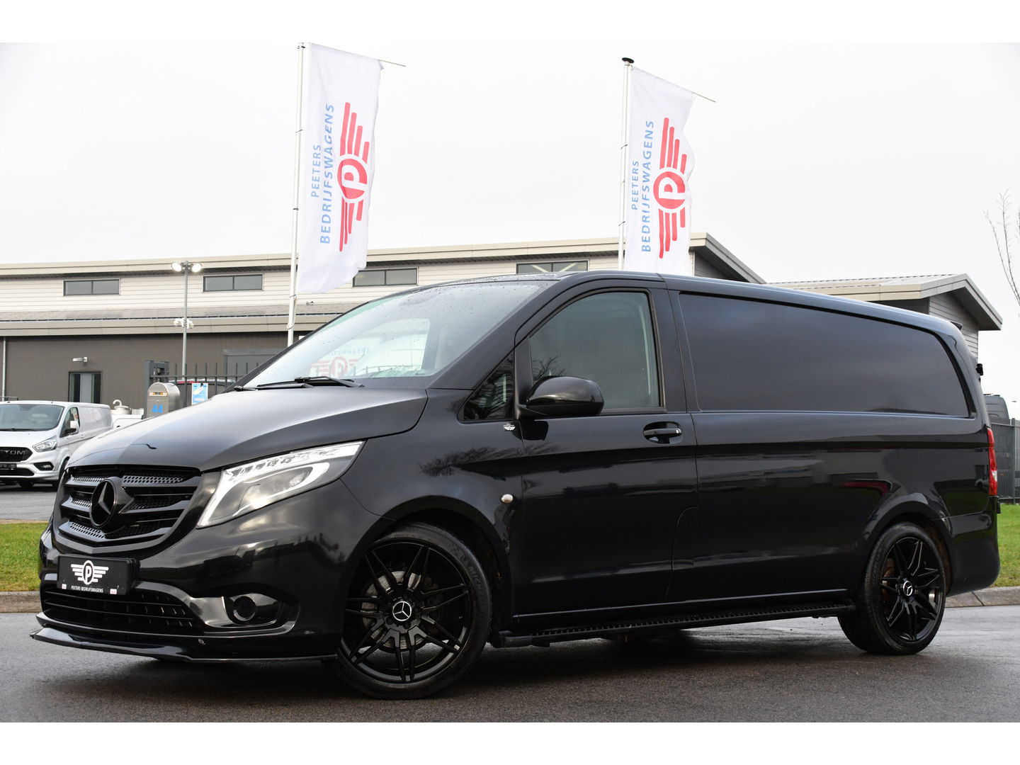 Mercedes-Benz Vito 114 CDI L2 Black Edition Camera, Cruise, Carplay, LED, 190pk, Automaat, Multimedia, Uniek!