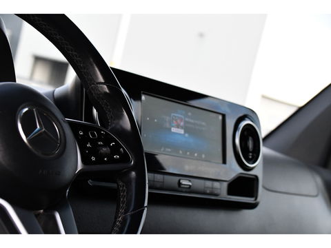Mercedes-Benz Sprinter 519 V6 3.0 CDI L3H2 PB Edition Adaptieve Cruise, Camera, 10,5'' Mbux, 3500kg Trekhaak, Carplay, LED, Leder, Stoelverwarming, 190pk, Uniek!