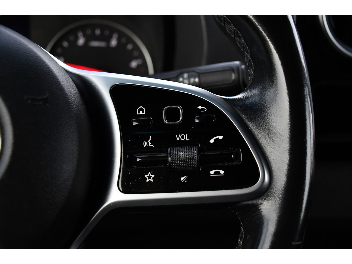 Mercedes-Benz Sprinter 519 V6 3.0 CDI L3H2 PB Edition Adaptieve Cruise, Camera, 10,5'' Mbux, 3500kg Trekhaak, Carplay, LED, Leder, Stoelverwarming, 190pk, Uniek!