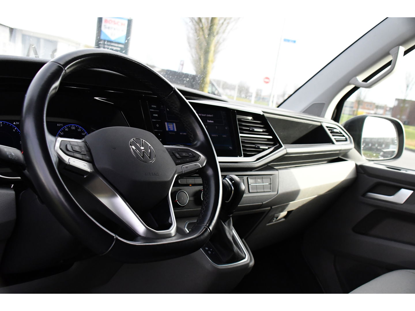 Volkswagen Transporter 2.0 TDI L2H1 Bulli Virtual, Adaptieve Cruise, Carplay, Camera, 150pk, 2 x Schuifdeur, LED, Multimedia, Uniek!