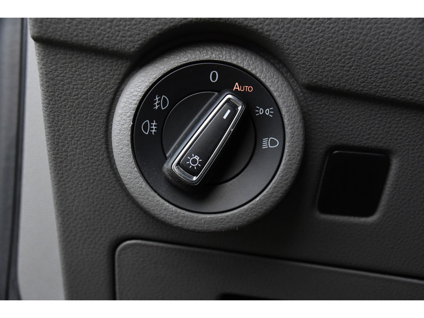 Volkswagen Transporter 2.0 TDI L2H1 Bulli Virtual, Adaptieve Cruise, Carplay, Camera, 150pk, 2 x Schuifdeur, LED, Multimedia, Uniek!