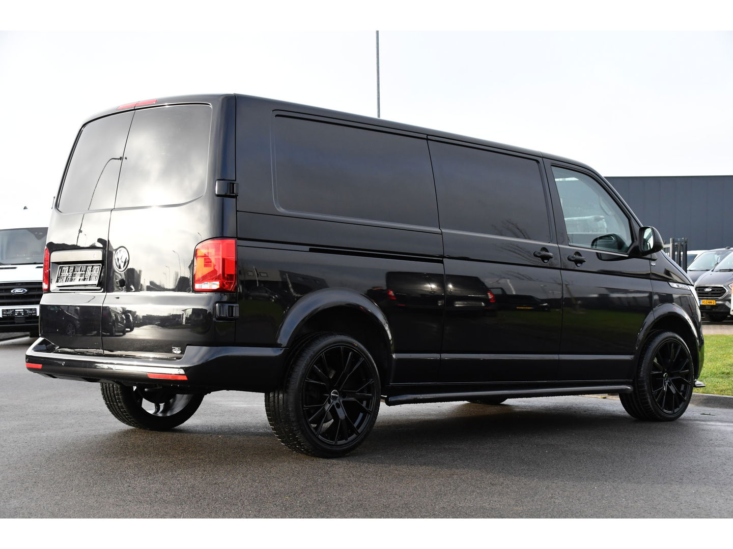 Volkswagen Transporter 2.0 TDI L2H1 Bulli Virtual, Adaptieve Cruise, Carplay, Camera, 150pk, 2 x Schuifdeur, LED, Multimedia, Uniek!