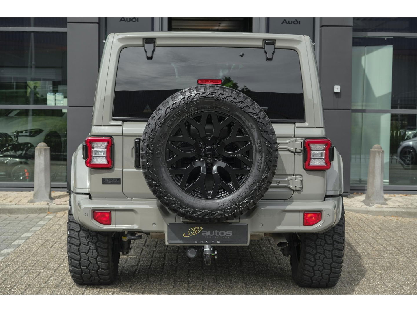 Jeep Wrangler BRUTE Richmond 380pk 4xe Hybrid Diamond leder Navigatie NLauto Stuur+stoelverwarming Clima Cruise 20" LMV CUSTOM!!
