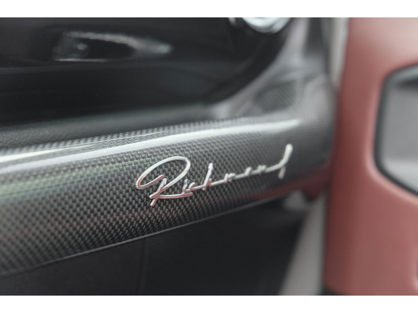 Jeep Wrangler BRUTE Richmond 380pk 4xe Hybrid Diamond leder Navigatie NLauto Stuur+stoelverwarming Clima Cruise 20" LMV CUSTOM!!