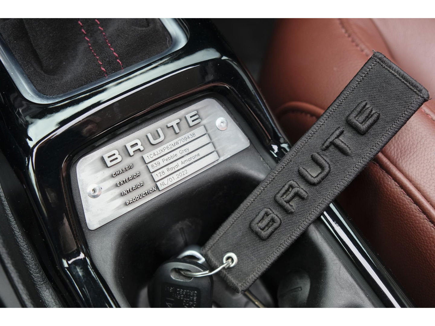 Jeep Wrangler BRUTE Richmond 380pk 4xe Hybrid Diamond leder Navigatie NLauto Stuur+stoelverwarming Clima Cruise 20" LMV CUSTOM!!