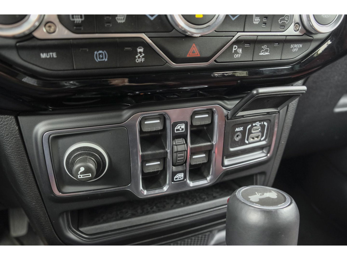 Jeep Wrangler BRUTE Richmond 380pk 4xe Hybrid Diamond leder Navigatie NLauto Stuur+stoelverwarming Clima Cruise 20" LMV CUSTOM!!