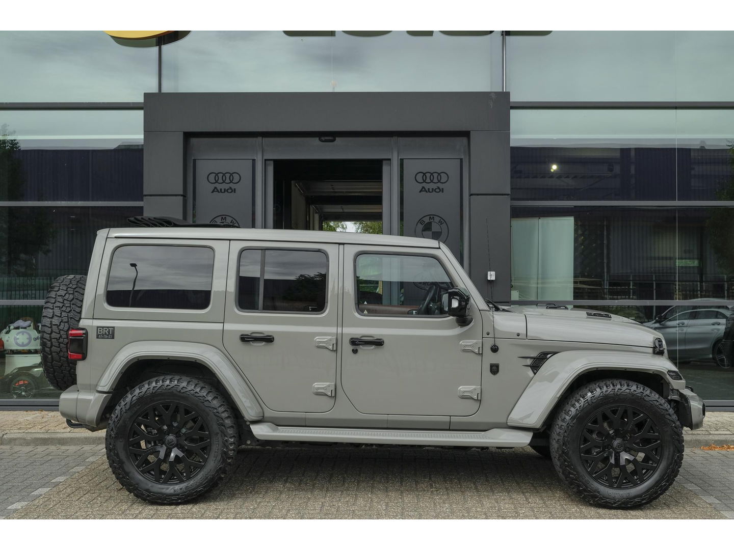 Jeep Wrangler BRUTE Richmond 380pk 4xe Hybrid Diamond leder Navigatie NLauto Stuur+stoelverwarming Clima Cruise 20" LMV CUSTOM!!