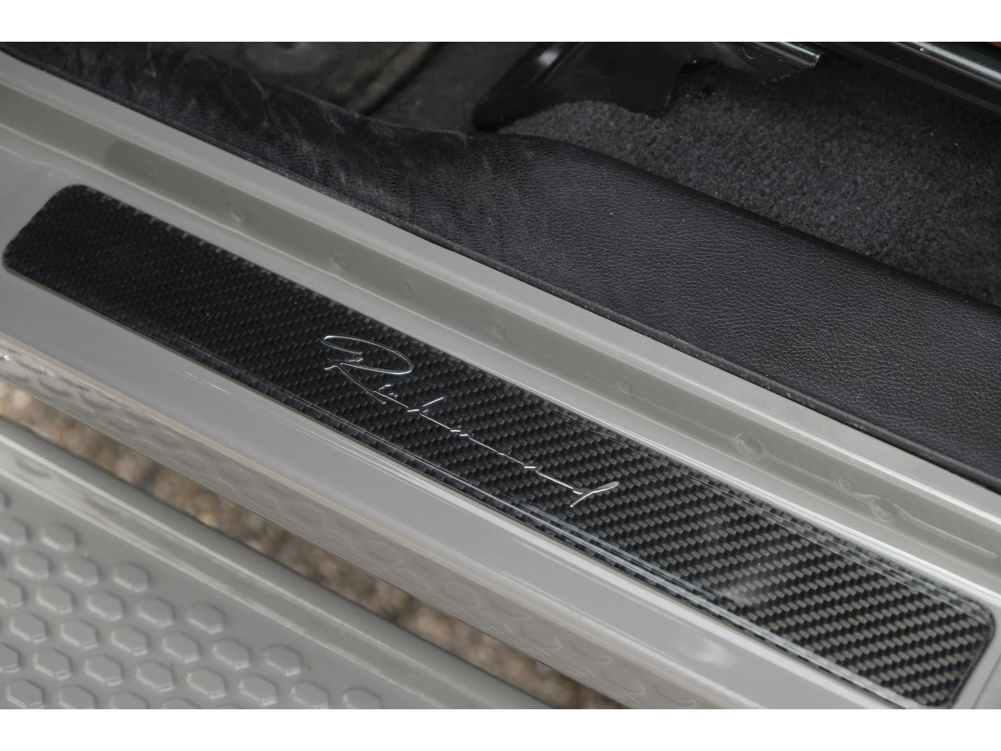 Jeep Wrangler BRUTE Richmond 380pk 4xe Hybrid Diamond leder Navigatie NLauto Stuur+stoelverwarming Clima Cruise 20" LMV CUSTOM!!