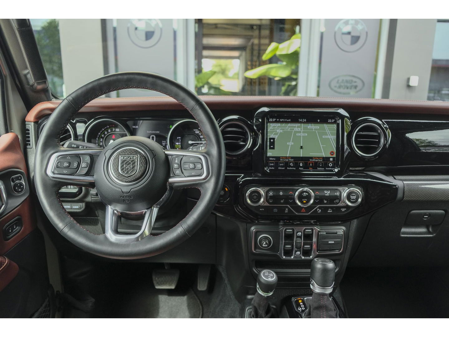 Jeep Wrangler BRUTE Richmond 380pk 4xe Hybrid Diamond leder Navigatie NLauto Stuur+stoelverwarming Clima Cruise 20" LMV CUSTOM!!