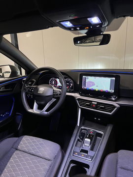 SEAT Leon Sportstourer 1.5 eTSI FR Business Intense Carplay