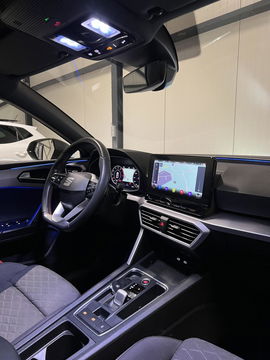 SEAT Leon Sportstourer 1.5 eTSI FR Business Intense Carplay