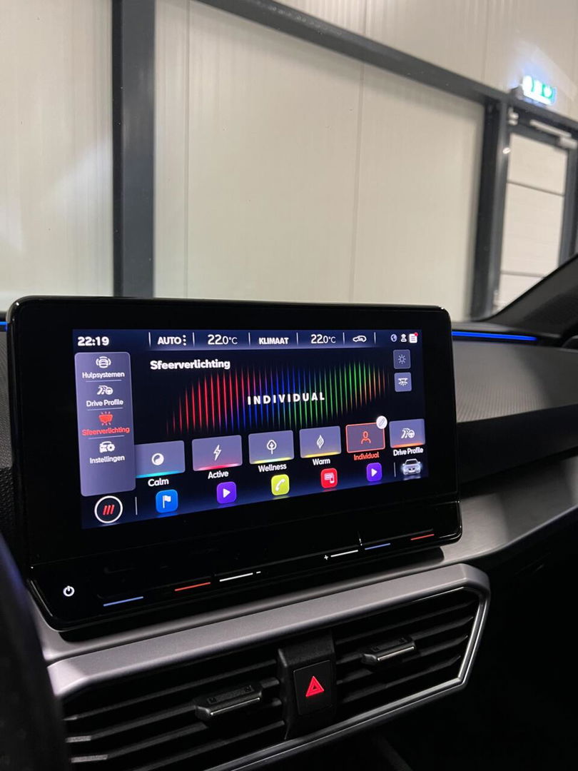 SEAT Leon Sportstourer 1.5 eTSI FR Business Intense Carplay