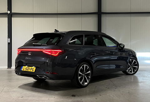 SEAT Leon Sportstourer 1.5 eTSI FR Business Intense Carplay