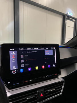 SEAT Leon Sportstourer 1.5 eTSI FR Business Intense Carplay