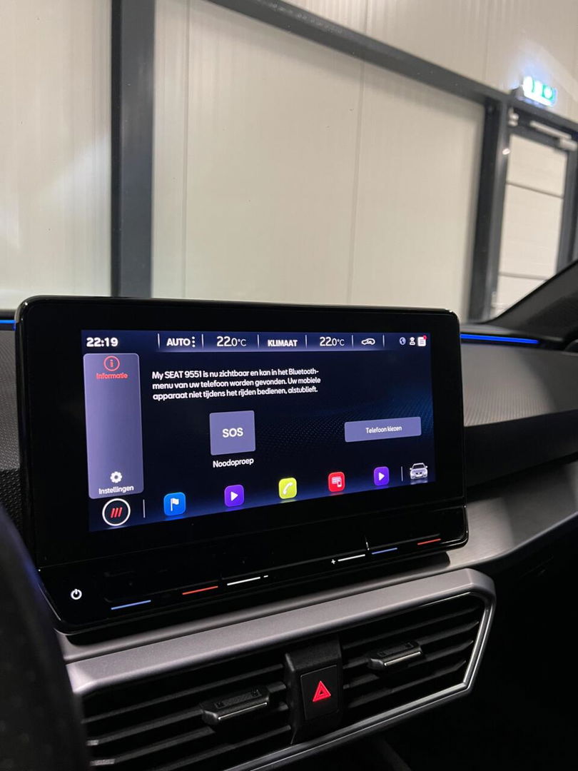 SEAT Leon Sportstourer 1.5 eTSI FR Business Intense Carplay