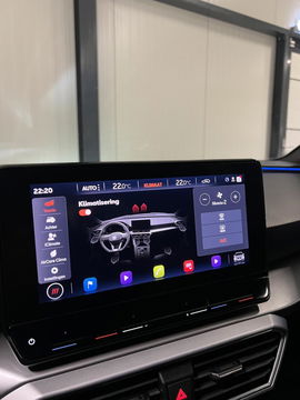 SEAT Leon Sportstourer 1.5 eTSI FR Business Intense Carplay
