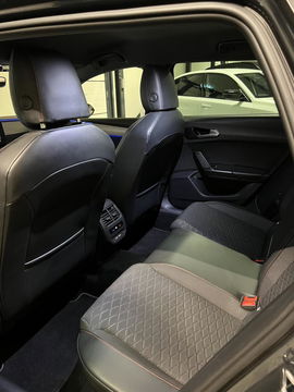 SEAT Leon Sportstourer 1.5 eTSI FR Business Intense Carplay