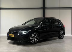 Volkswagen Golf 1.5 eTSI R-Line Pano Carplay Sfeer IQ Light