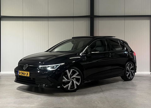 Volkswagen Golf 1.5 eTSI R-Line Pano Carplay Sfeer IQ Light