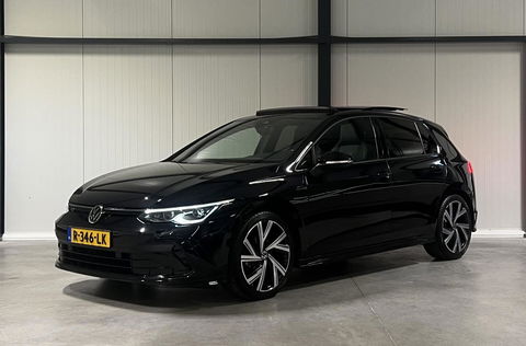 Volkswagen Golf 1.5 eTSI R-Line Pano Carplay Sfeer IQ Light