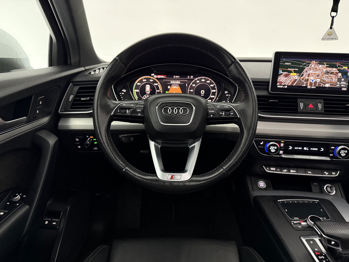 Audi Q5 55 TFSI e Quattro S-line Black Optic | Pano | LED-Matrix | Virtual | Carplay | Trekh. | Luchtvering | Keyless | Stoelverw. | Schakelflippers