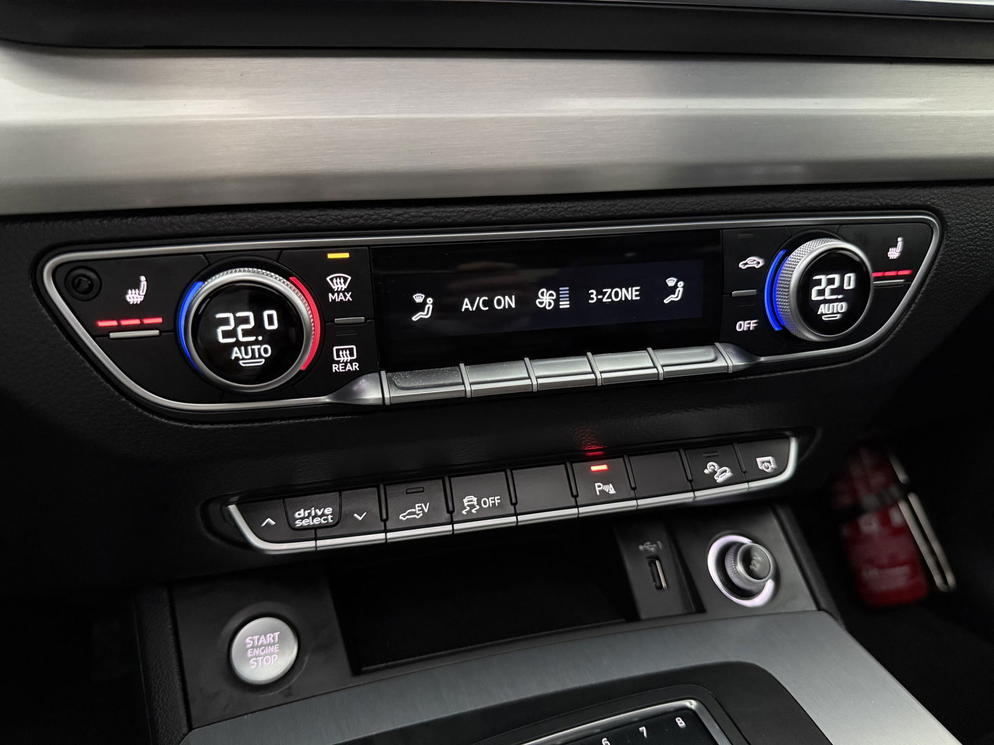 Audi Q5 55 TFSI e Quattro S-line Black Optic | Pano | LED-Matrix | Virtual | Carplay | Trekh. | Luchtvering | Keyless | Stoelverw. | Schakelflippers