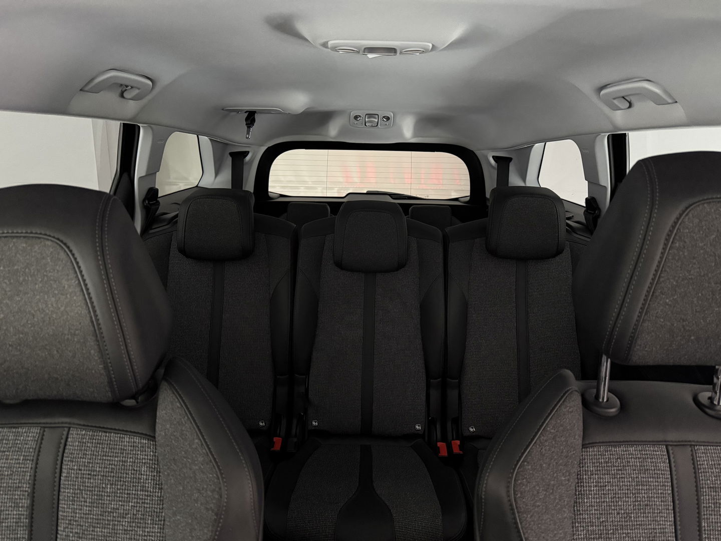 Peugeot 5008 1.2 PureTech Allure Avantage 7p. | Camera | Virtual | Carplay | Cruise | Sfeer | Parkeersens. | NAP