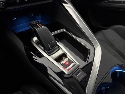 Peugeot 5008 1.2 PureTech Allure Avantage 7p. | Camera | Virtual | Carplay | Cruise | Sfeer | Parkeersens. | NAP