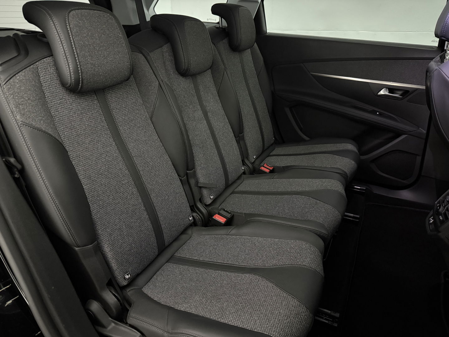 Peugeot 5008 1.2 PureTech Allure Avantage 7p. | Camera | Virtual | Carplay | Cruise | Sfeer | Parkeersens. | NAP