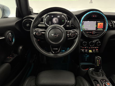 MINI Cooper Yours 33 kWh | SOH 92% | Pano | H/K | Sfeer | HuD | Virtual | Camera | Carplay | Stoelverw. | Keyless |  NAP