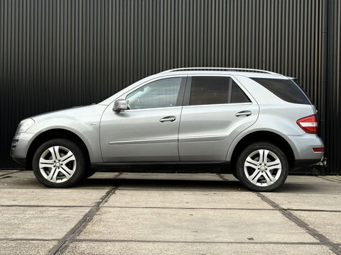 Mercedes-Benz M-Klasse ML 300 V6 205 PK AUT | 3500KG TREKHAAK | AIRMATIC LUCHTVERING | 4MATIC
