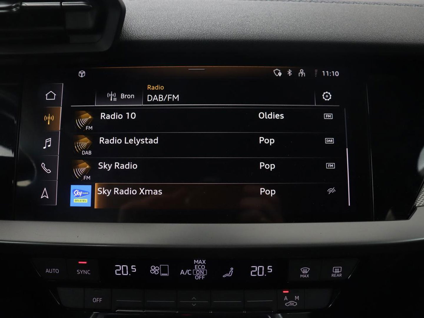 Audi A3 35 TFSI S edition | Carplay | Sportstoelen | Full LED | Navigatie | Half leder | Virtual Cockpit | Climate control | Parkeerhulp | Cruise control | Bluetooth | DAB | Sportstuur