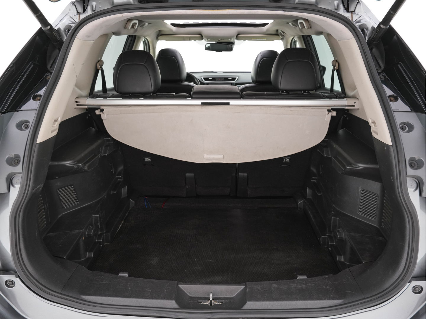 Nissan X-Trail 1.6 dCi Tekna (INCL-BTW) Aut. *PANO | LUXURY-LEATHER | FULL-LED | TOP-VIEW | JBL-AUDIO | BLINDSPOT | KEYLESS | HEATED-COMFORTSEATS | NAVI-FULLMAP | CARPLAY | PRIVACY-GLASS | 19''ALU*