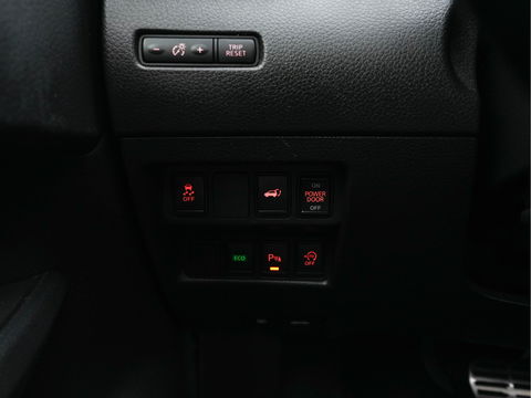 Nissan X-Trail 1.6 dCi Tekna (INCL-BTW) Aut. *PANO | LUXURY-LEATHER | FULL-LED | TOP-VIEW | JBL-AUDIO | BLINDSPOT | KEYLESS | HEATED-COMFORTSEATS | NAVI-FULLMAP | CARPLAY | PRIVACY-GLASS | 19''ALU*