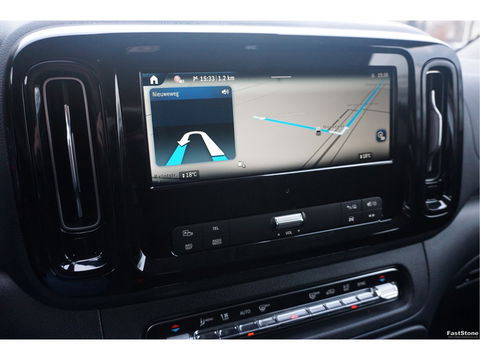 Mercedes-Benz Vito 116 CDI Lang AUT BPM VRIJ!! 10.25" MBUX, Distronic, 360° Cam, Trekhaak, Adap. LED!! NR. G01*