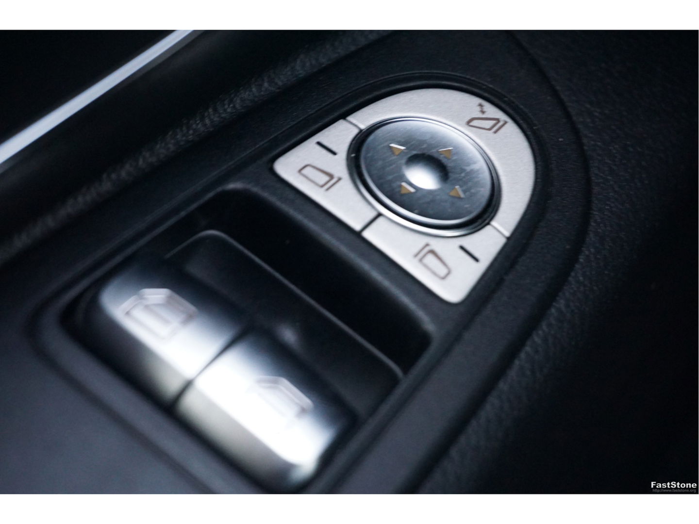 Mercedes-Benz Vito 116 CDI Lang AUT BPM VRIJ!! 10.25" MBUX, Distronic, 360° Cam, Trekhaak, Adap. LED!! NR. G01*