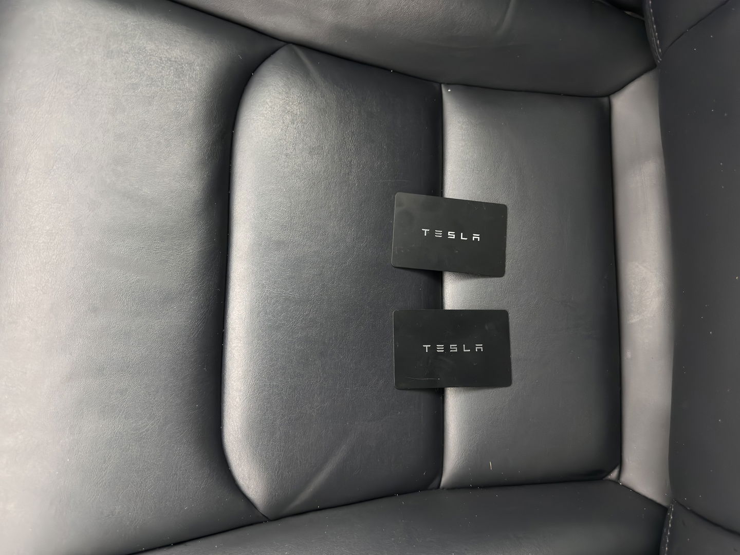 Tesla Model 3 Long Range AWD 75 kWh [3-Fase] {SOH-86%} (INCL-BTW)  Aut. *HEATPUMP | PANO | AUTO-PILOT | LUXURY-LEATHER | KEYLESS | FULL-LED | MEMORY-PACK | SURROUND-VIEW | DAB | CARPLAY | DIGI-COCKPIT | LANE-ASSIST | COMFORT-SEATS | 18"ALU*