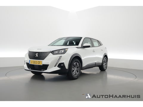 Peugeot e-2008 EV Active 50 kWh | Navi | Apple CarPlay | Cruise | LED | Clima | All Seasons