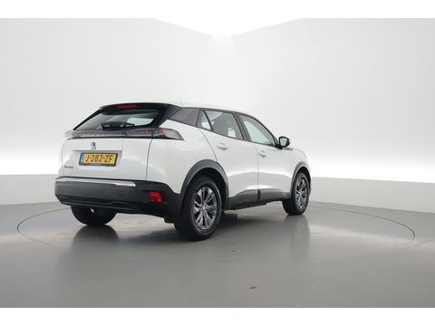 Peugeot e-2008 EV Active 50 kWh | Navi | Apple CarPlay | Cruise | LED | Clima | All Seasons