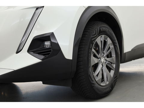 Peugeot e-2008 EV Active 50 kWh | Navi | Apple CarPlay | Cruise | LED | Clima | All Seasons